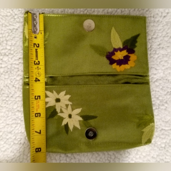 Forgotten Shanghai Floral Clutch Purse - Picture 7 of 8